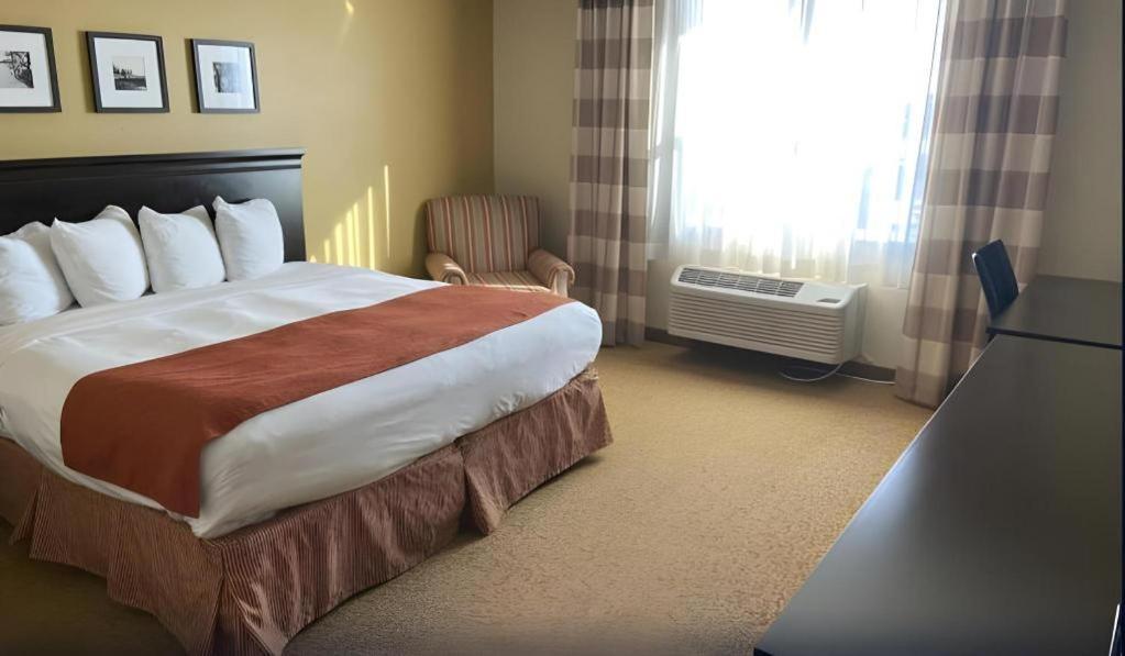 Country Inn & Suites By Radisson, Dundee, Mi Eksteriør billede